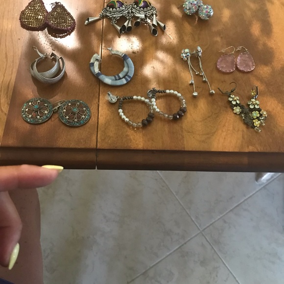 Assorted earrings Chico’s,Sterling,boutiques 10 - Picture 2 of 2